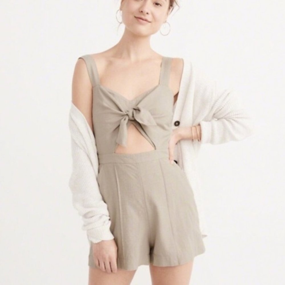 Abercrombie & Fitch Cutout Linen Romper NWT Size 8